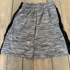 Woman’s Pro Player Athletic Textured Gray Shorts Size Medium